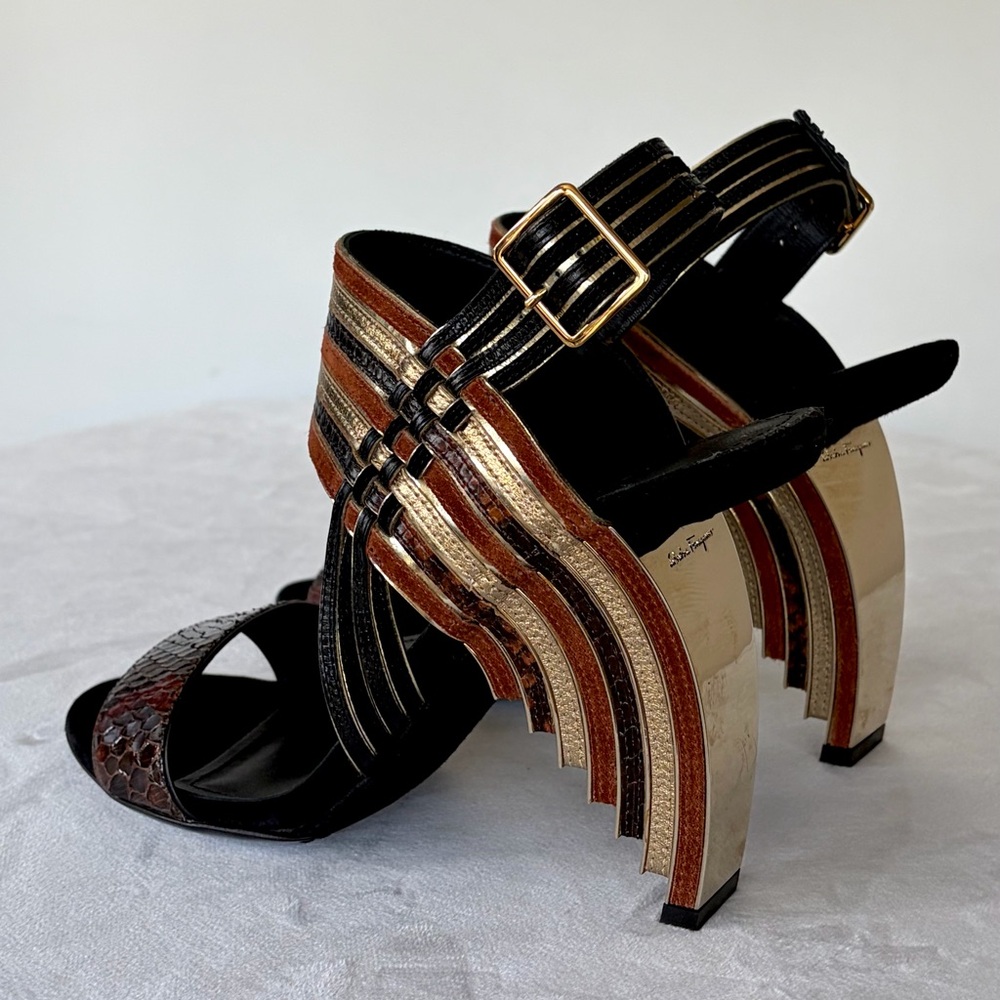 Salvatore Ferragamo Lenny F/W 2015 Runway Art Deco heels, *never worn* w/dustbag - Picture 6 of 17